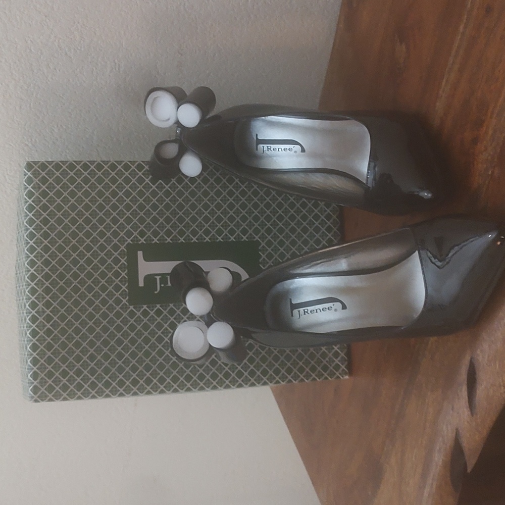 7W Black High Heels J. Renee